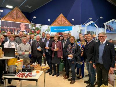 Gemeinsam mit dem Umwelt- und Agrarausschuss in der Schleswig-Holstein-Halle auf der Gr�nen Woche in Berlin.